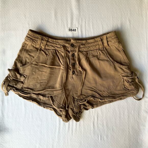 Maunces Women’s Short Shorts size 3/4, Brown/Tan, 100% Rayon - Picture 1 of 8